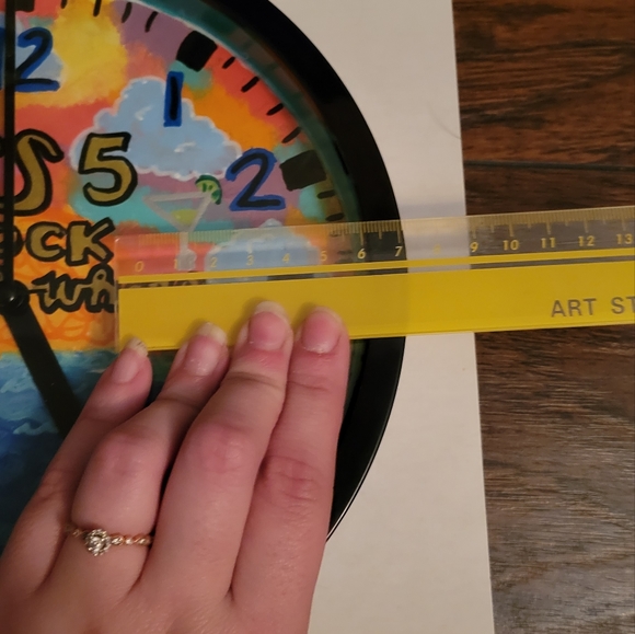 🎨 Hand-Painted Wall Clock - Picture 9 of 9